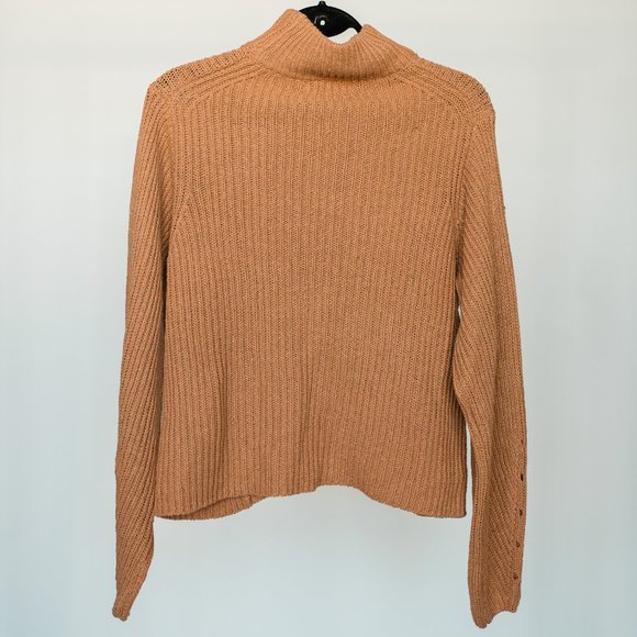 SZ LARGE SWEATER - Picture 2 of 3